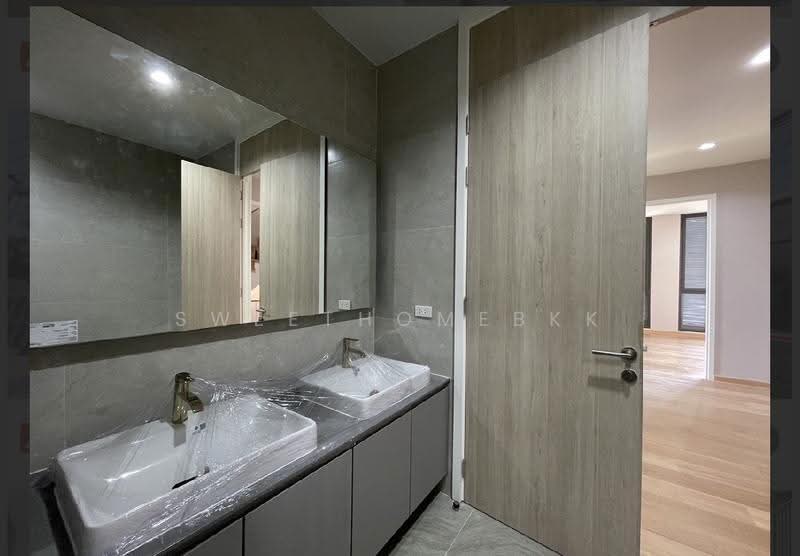 Sage Thonglor, Bangkok, Soi Thonglor 11, Sukhumvit 55 Road, Khlongtoei Nua, Watthana, Bangkok, 3 Bedrooms, 362 sqm, Townhouse For Rent, by SweetHomeBKK, 500556591 - DDproperty.com