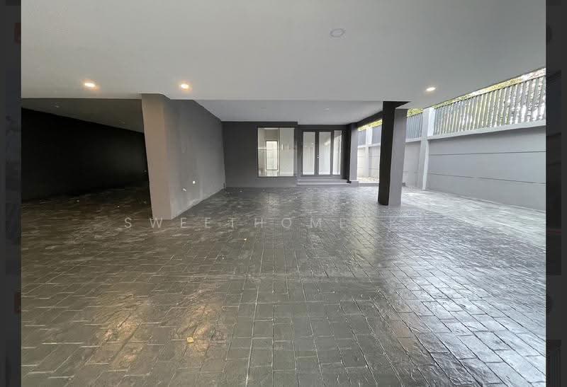 Sage Thonglor, Bangkok, Soi Thonglor 11, Sukhumvit 55 Road, Khlongtoei Nua, Watthana, Bangkok, 3 Bedrooms, 362 sqm, Townhouse For Rent, by SweetHomeBKK, 500556591 - DDproperty.com