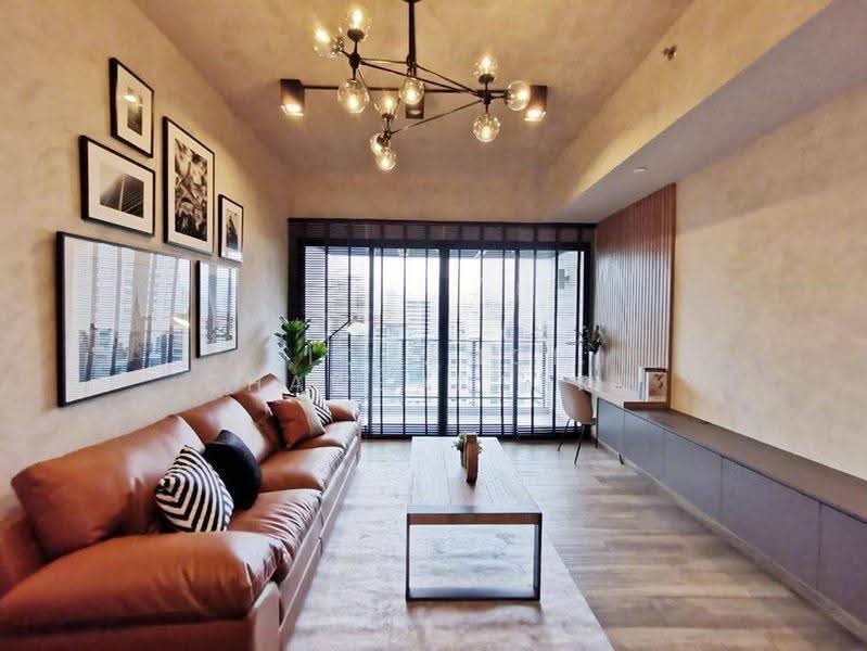 The Lofts Asoke, Bangkok, Sukhumvit 21 Road, Khlongtoei Nua, Watthana, Bangkok, 2 Bedrooms, 55 sqm, Condo For Rent, by Pichamon Chawbantard, 500556598 - DDproperty.com