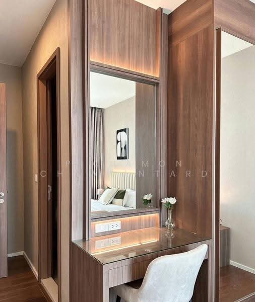 Menam Residences, Bangkok, 2088 Charoenkrung Road, Wat Prayakrai, Bang Kho Laem, Bangkok, 2 Bedrooms, 120 sqm, Condo For Rent, by Pichamon Chawbantard, 500556659 - DDproperty.com