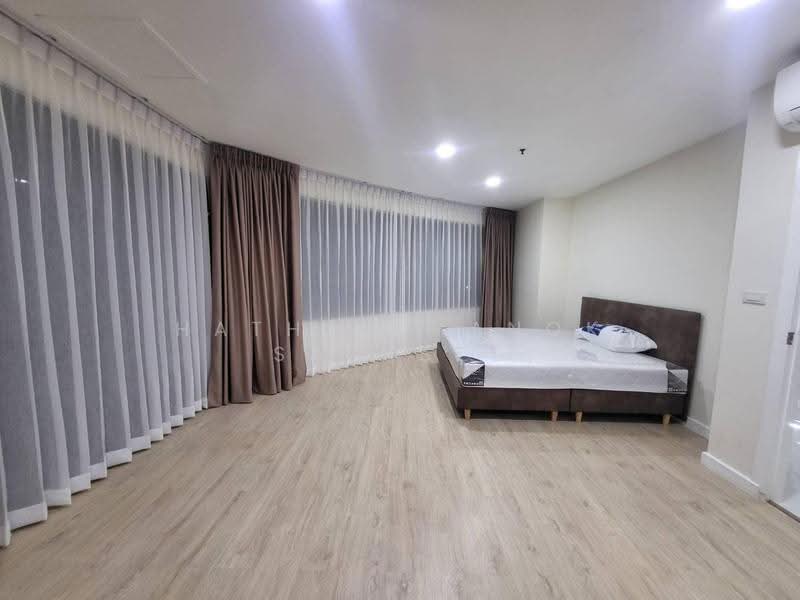 Moon Tower, Bangkok, Soi Sukhumvit 59, Khlong Tan Nua, Watthana, Bangkok, 4 Bedrooms, 300 sqm, Condo For Rent, by Hathaichanok Saenset, 500556686 - DDproperty.com