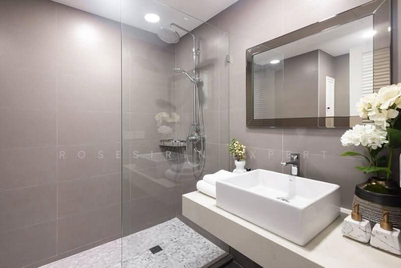 Sukhumvit Suite, Bangkok, 19 Soi Sukhumvit 13, Khlongtoei Nua, Watthana, Bangkok, 3 Bedrooms, 200 sqm, Condo For Rent, by Rosesirin Expert, 500556701 - DDproperty.com