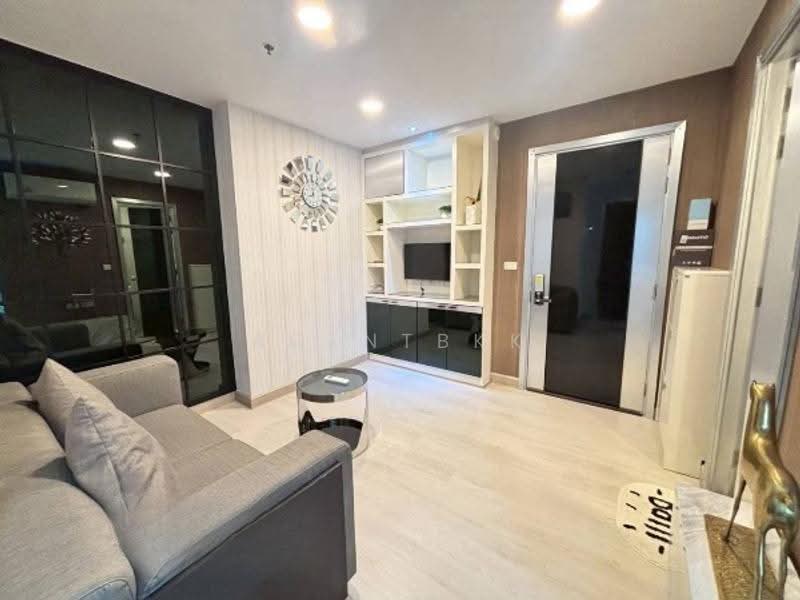 Diamond Ratchada (Tower A), Bangkok, 198 Ratchadaphisek Road, Huai Khwang, Bangkok, 1 Bedroom, 36 sqm, Condo For Rent, by Agentbkk, 500556723 - DDproperty.com