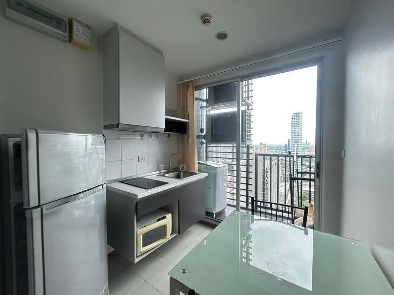 The Base Sukhumvit 77, Bangkok, 289 Sukhumvit 77 Road, Phra Kanong Nua, Watthana, Bangkok, 1 Bedroom, 30 sqm, Condo For Rent, by Khun Toey เตย, 500556735 - DDproperty.com
