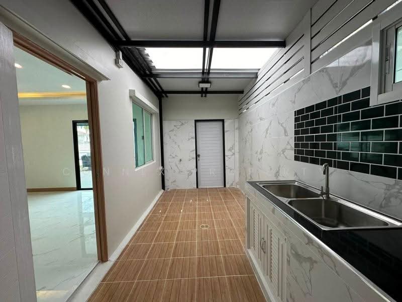 Pruksa Town Phetkasem 81, Bangkok, Soi Petchkasem 81, Nong Kham, Nong Khaem, Bangkok, 3 Bedrooms, 21 sqm, Townhouse For Sale, by Connex Property, 500556746 - DDproperty.com