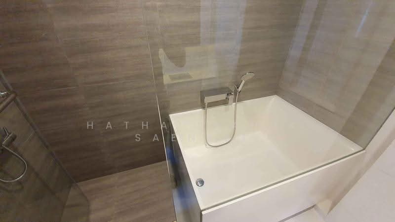 Siamese Exclusive Sukhumvit 31, Bangkok, 75 Soi Sukhumvit 31, Khlong Tan Nua, Watthana, Bangkok, 2 Bedrooms, 80 sqm, Condo For Rent, by Hathaichanok Saenset, 500556752 - DDproperty.com