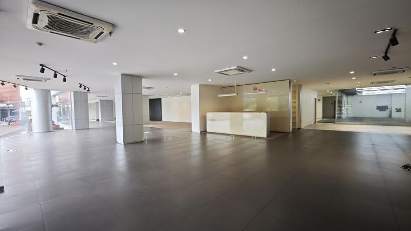 Prime Auto Showroom & Service Center for Rent near China Town Near MRT, Bangkok, ไมตรีจิตร, Pom Prap, Pom Prap Sattru Phai, Bangkok, , 1,685 sqm, Retail Space For Rent, by คุณ น๊อก, 500556781 - DDproperty.com