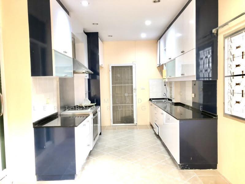 ขายบ้านเดี่ยว 2 ชั้น หมู่บ้าน ธารารมณ์ อยู่ในซอย รามคำแหง 150, กรุงเทพ, หัวหมาก, บางกะปิ, กรุงเทพ, 260 ตร.ม., บ้านเดี่ยว ขาย, โดย Pimlada Lertritrungmanee, 500556784 - DDproperty.com