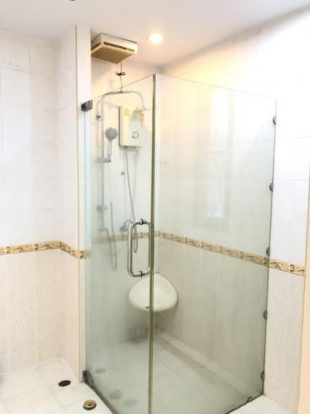 ขายบ้านเดี่ยว 2 ชั้น หมู่บ้าน ธารารมณ์ อยู่ในซอย รามคำแหง 150, Bangkok, Hua Mak, Bang Kapi, Bangkok, 4 Bedrooms, 260 sqm, Single Detached House For Sale, by Pimlada Lertritrungmanee, 500556784 - DDproperty.com
