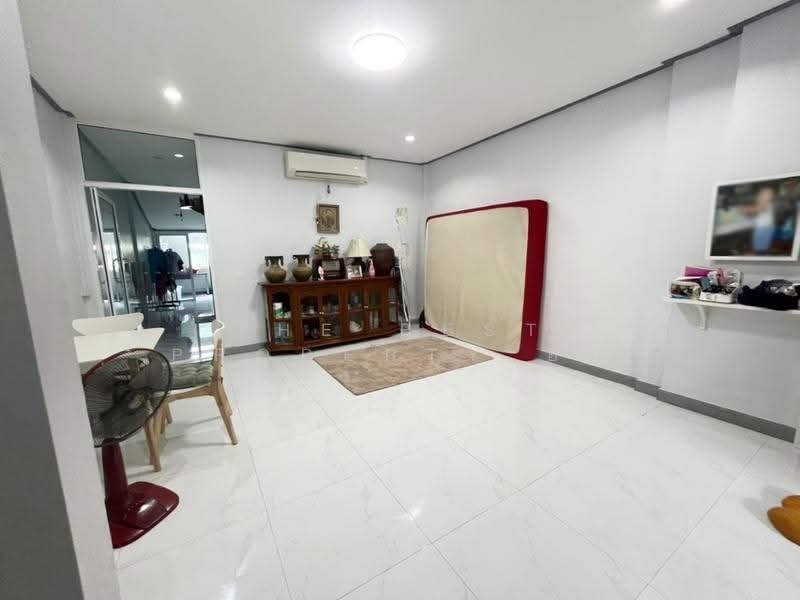 วัลลภวิลล่า พระสมุทรเจดีย์ (Wallop Villa), สมุทรปราการ, ในคลองบางปลากด, พระสมุทรเจดีย์, สมุทรปราการ, 100 ตร.ม., ทาวน์เฮ้าส์ ขาย, โดย The Best Property อั้ม, 500556858 - DDproperty.com