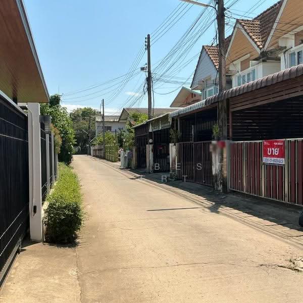 ทาวน์เฮ้าส์ท่าอิฐ อุตรดิตถ์, Uttaradit, Tha It, Muang Uttaradit, Uttaradit, 2 Bedrooms, 100 sqm, Townhouse For Sale, by The Best Property นิด, 500556861 - DDproperty.com