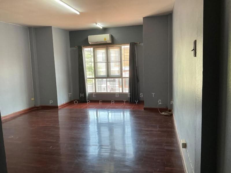ทาวน์เฮ้าส์ท่าอิฐ อุตรดิตถ์, Uttaradit, Tha It, Muang Uttaradit, Uttaradit, 2 Bedrooms, 100 sqm, Townhouse For Sale, by The Best Property นิด, 500556861 - DDproperty.com