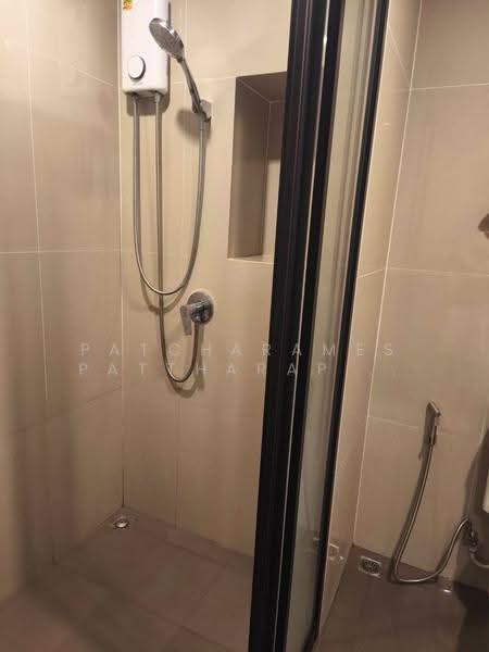 The Base Phetchaburi-Thonglor, Bangkok, Phetchaburi Rd, Bang Kapi, Huai Khwang, Bangkok, 2 Bedrooms, 60 sqm, Condo For Rent, by Patcharames Pattharapornviboon, 500556968 - DDproperty.com
