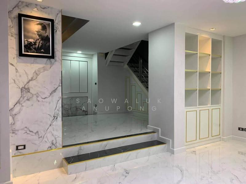 ไอริส เรสซิเดนซ์ ประดิษฐ์มนูธรรม ลาดพร้าว 71, Bangkok, Wang Thonglang, Bangkok, 3 Bedrooms, 285 sqm, Semi-Detached House (Twin House) For Sale, by Saowaluk Anupong, 500557021 - DDproperty.com
