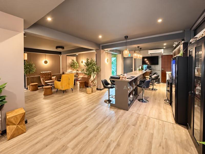 One Bar Lounge, Bangkok, Khlong Tan Nua, Watthana, Bangkok, , 150 sqm, Business For Sale, by Yusuke Sato, 500557023 - DDproperty.com