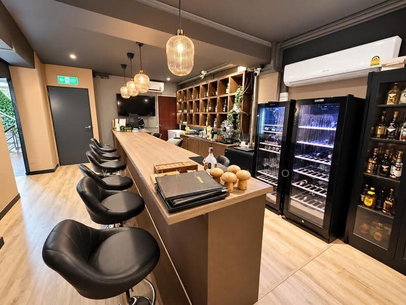 One Bar Lounge, Bangkok, Khlong Tan Nua, Watthana, Bangkok, , 150 sqm, Business For Sale, by Yusuke Sato, 500557023 - DDproperty.com