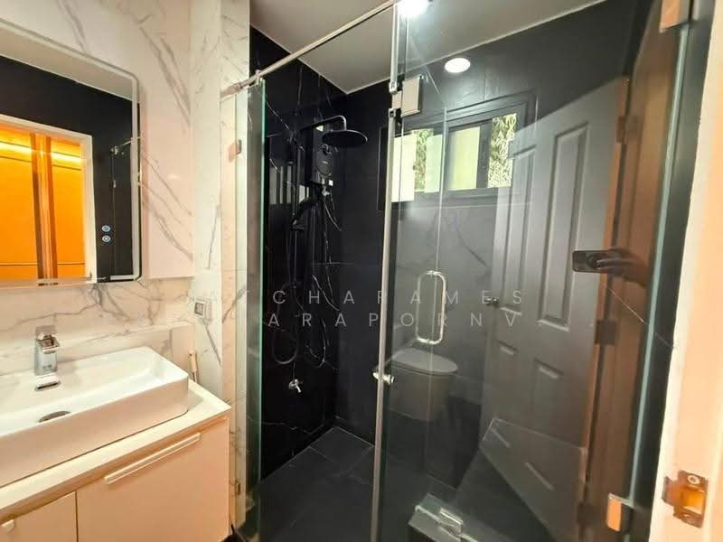 The Centro Watcharapol, Bangkok, Sukhaphiban 5 Road, O-Ngoen, Sai Mai, Bangkok, 3 Bedrooms, 185 sqm, Single Detached House For Rent, by Patcharames Pattharapornviboon, 500557192 - DDproperty.com