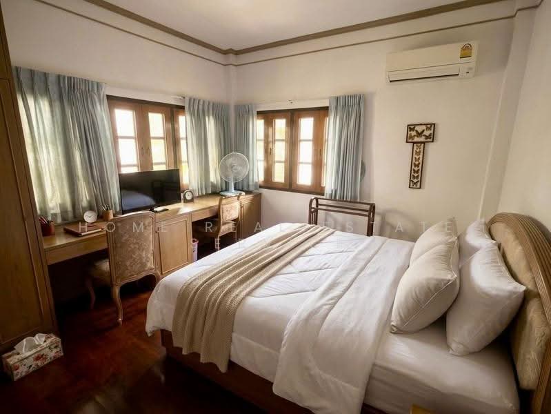 ผกามาศ สุขุมวิท 71, Bangkok, Suan Luang, Bangkok, 4 Bedrooms, 300 sqm, Single Detached House For Sale, by HOME Real Estate Service, 500557229 - DDproperty.com