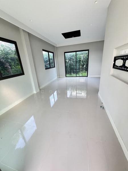 Grande Pleno Ramintra-Wongwaen 2, Bangkok, Thai Ramman Road, Sam Wa Tawan Tok, Khlong Sam Wa, Bangkok, 3 Bedrooms, 140 sqm, Townhouse For Sale, by Connex Property, 500557231 - DDproperty.com