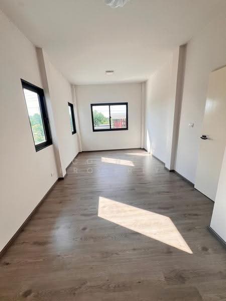 Grande Pleno Ramintra-Wongwaen 2, Bangkok, Thai Ramman Road, Sam Wa Tawan Tok, Khlong Sam Wa, Bangkok, 3 Bedrooms, 140 sqm, Townhouse For Sale, by Connex Property, 500557231 - DDproperty.com