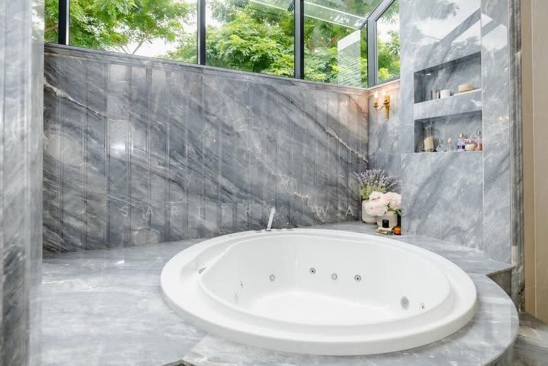 Narasiri Phahol-Watcharapol, Bangkok, Tha Rang, Bang Khen, Bangkok, 4 Bedrooms, 680 sqm, Single Detached House For Sale, by Sarttra Wang, 500557370 - DDproperty.com