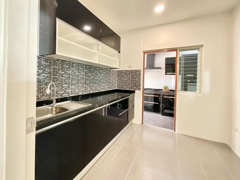 Grand Valley Sukhumvit-Nongmon Bypass, Chon Buri (Pattaya), Mhueng, Muang Chon Buri, Chon Buri (Pattaya), 4 Bedrooms, 250 sqm, Single Detached House For Sale, by Infinity EEC (Thailand) Co., Ltd., 500557378 - DDproperty.com