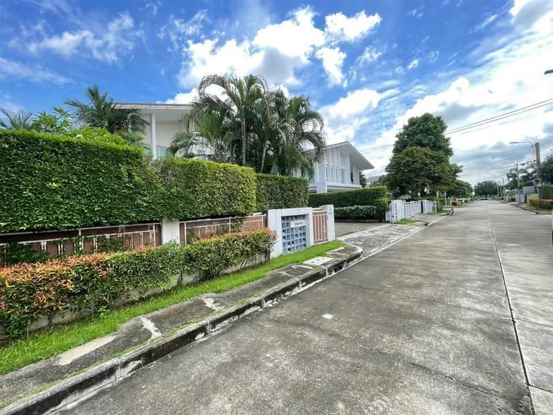 Habitia Motif Panya-Ramintra, Bangkok, Panya Intra Road, Sam Wa Tawan Tok, Khlong Sam Wa, Bangkok, 4 Bedrooms, 400 sqm, Single Detached House For Sale, by คุณ ณัฐ ตุ่มแก้ว (ซี), 500557402 - DDproperty.com
