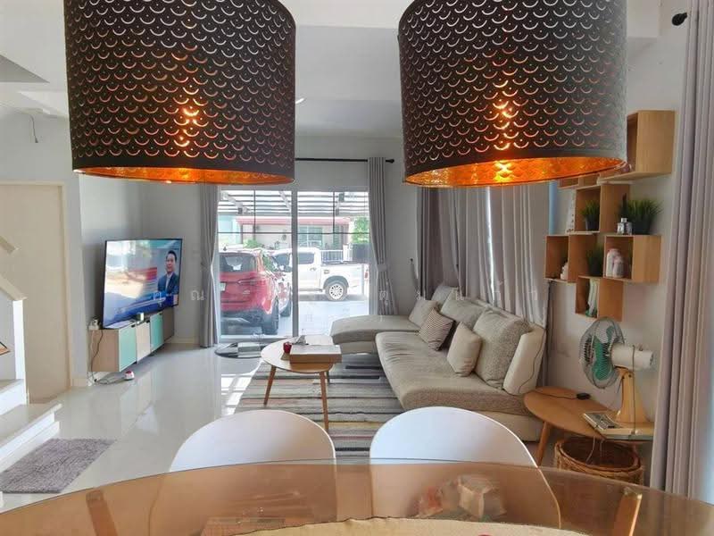 Villaggio Rangsit - Klong 2, Pathum Thani, Soi Rangsit - Nakhon Nayok 31, Rangsit - Nakhon Nayok Road, Khlong Song, Khlong Luang, Pathum Thani, 3 Bedrooms, 160 sqm, Semi-Detached House (Twin House) For Sale, by คุณ ณัฐ ตุ่มแก้ว (ซี), 500557414 - DDproperty.com