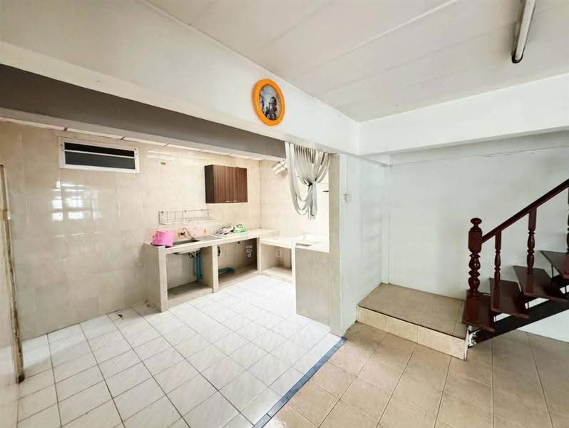 พูนผลนิเวศน์ ลำลูกกา-คลองหนึ่ง, Pathum Thani, ถนนพหลโยธิน, Khu Khot, Lam Luk Ka, Pathum Thani, 2 Bedrooms, 110 sqm, Townhouse For Sale, by คุณ เพ็ชรจุตพร เพ่งรุ่งเรืองวงษ์ (เพ็ชร), 500557437 - DDproperty.com