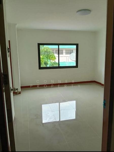 Chomfah warangkul Klong 2, Pathum Thani, Prachathipat, Thanyaburi, Pathum Thani, 5 Bedrooms, 21 sqm, Townhouse For Sale, by Connex Property, 500557454 - DDproperty.com