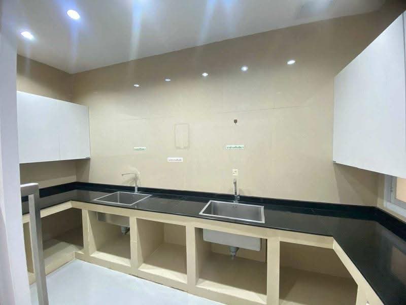 Office Building Showroom for Rent Phaya Thai on Sri Ayutthaya Road Prime Location (SPSEVE2342), Bangkok, ถนน ศรีอยุธยา, Thanon Phaya Thai, Ratchathewi, Bangkok, , 1,050 sqm, Office Space For Rent, by Khun Eve, 500557462 - DDproperty.com
