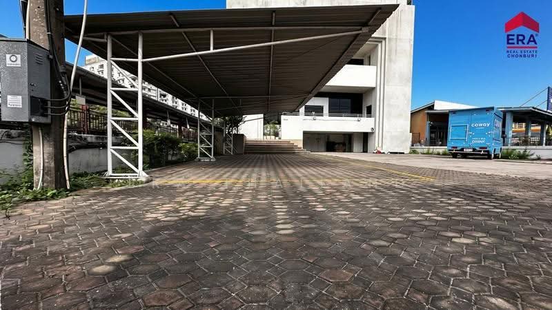 ขายอาคารสำนักงานแหลมฉบัง 3 ชั้น 200 ตร.วา พร้อมผู้เช่า, Chon Buri (Pattaya), Thung Suk La, Si Racha, Chon Buri (Pattaya), , 800 sqm, Shophouse For Sale, by ERA Thailand, 500557465 - DDproperty.com