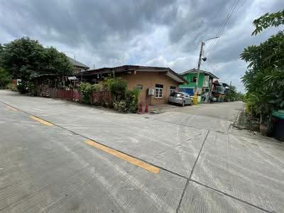 ขาย - บ้านเดี่ยว 1 ชั้น + ที่ดิน 57 ตร.ว. หมู่บ้านเนียมกล่ำสามัคคี ซอยประเสริฐมนูกิจ29 แยก4, กรุงเทพ