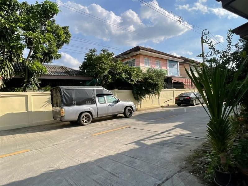 บ้านเดี่ยว 1 ชั้น + ที่ดิน 57 ตร.ว. หมู่บ้านเนียมกล่ำสามัคคี ซอยประเสริฐมนูกิจ29 แยก4, Bangkok, ถนนประเสริฐมนูกิจ, Chorake Bua, Lat Phrao, Bangkok, 3 Bedrooms, 200 sqm, Single Detached House For Sale, by คุณ สุภัตรา พลอยแดง (แพร), 500557505 - DDproperty.com