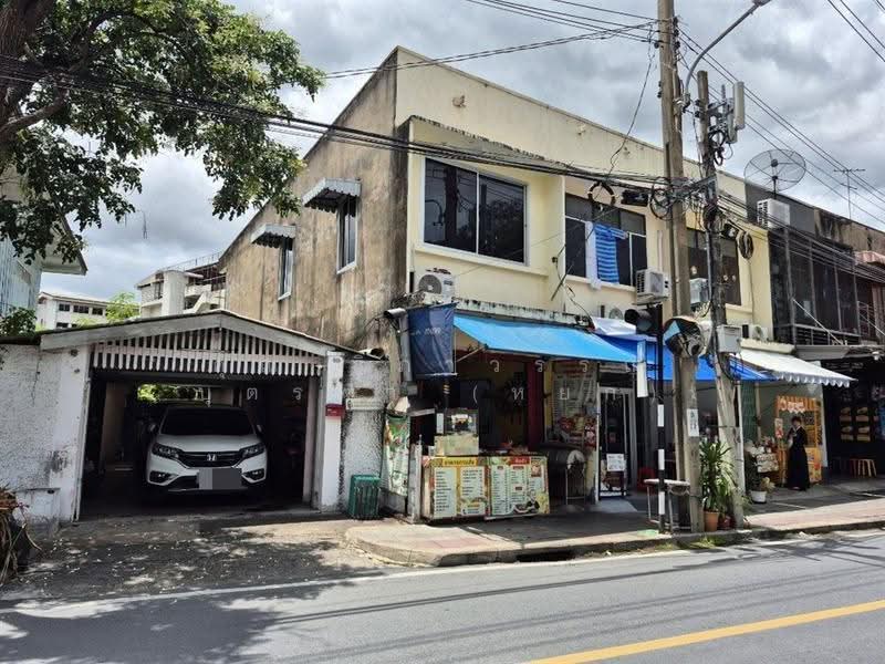 อาคารพาณิชย์ 2 ชั้น 122.1 ตร.ว. ใกล้วัดอรุณราชวรารามราชวรมหาวิหาร กองทัพเรือ ซอยอิสรภาพ42, Bangkok, ถนนอิสรภาพ, Wat Arun, Bangkok Yai, Bangkok, , 300 sqm, Shophouse For Sale, by คุณ วิภาวรรณ บุตรพา (หยก), 500557526 - DDproperty.com