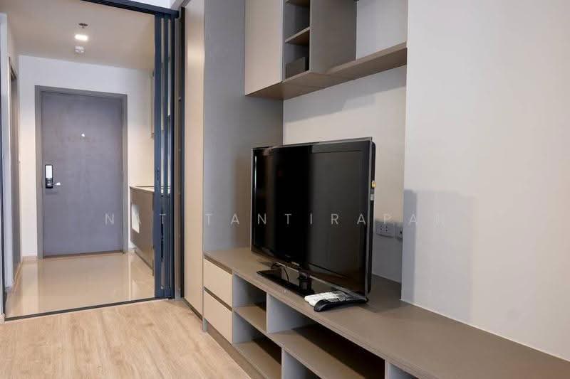IDEO Sathorn-Wongwian Yai, Bangkok, 219 Soi Krung Thonburi 1, Khlong Ton Sai, Khlong San, Bangkok, 1 Bedroom, 34 sqm, Condo For Rent, by Nat Tantirapan, 500557542 - DDproperty.com