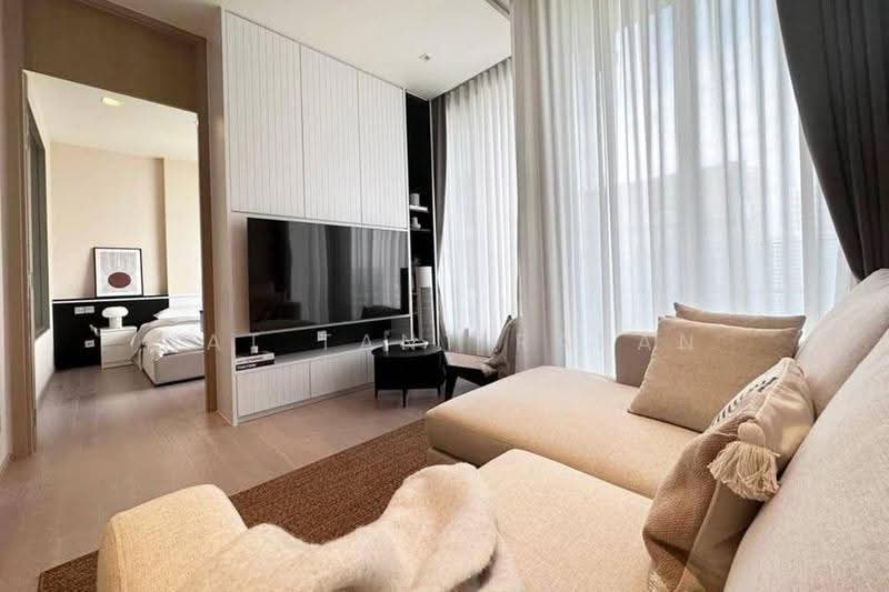 The Esse Asoke, Bangkok, 333 Soi Sukhumvit 21, Sukhumvit Road, Khlongtoei Nua, Watthana, Bangkok, 1 Bedroom, 46 sqm, Condo For Rent, by Nat Tantirapan, 500557561 - DDproperty.com
