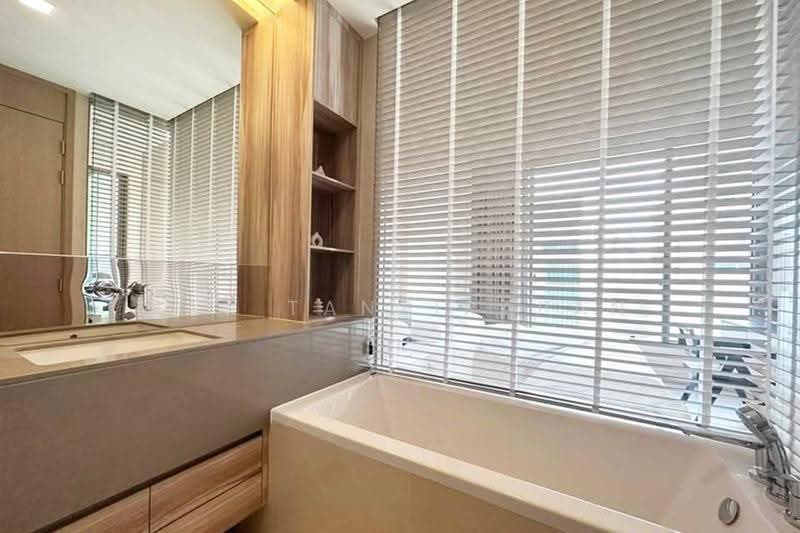 The Esse Asoke, Bangkok, 333 Soi Sukhumvit 21, Sukhumvit Road, Khlongtoei Nua, Watthana, Bangkok, 1 Bedroom, 46 sqm, Condo For Rent, by Nat Tantirapan, 500557561 - DDproperty.com