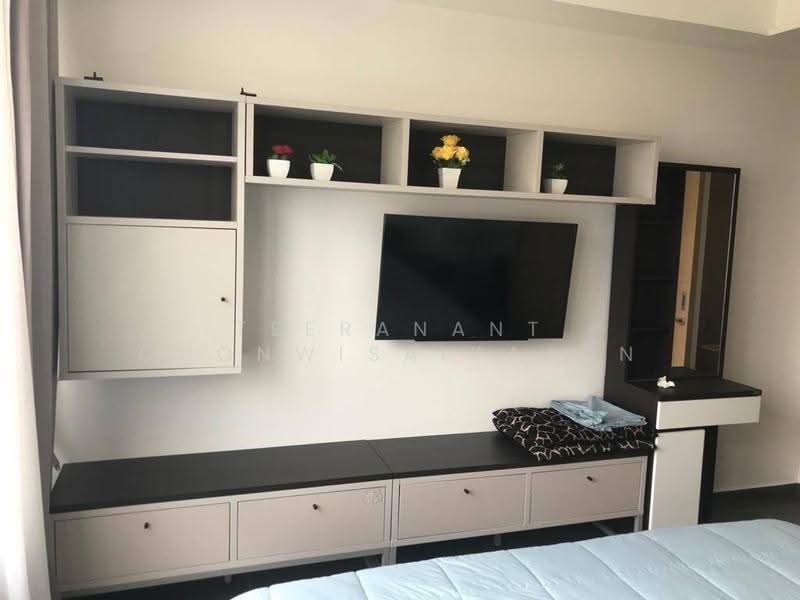 The Lofts Ekkamai, Bangkok, 1415 Sukhumvit Road, Phra Kanong Nua, Watthana, Bangkok, 1 Bedroom, 45 sqm, Condo For Rent, by Teeranant Chonwisaikajon, 500557576 - DDproperty.com