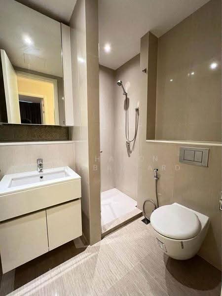 H Sukhumvit 43, Bangkok, 28 Sukhumvit 34 Road, Khlong Tan Nua, Watthana, Bangkok, 2 Bedrooms, 64 sqm, Condo For Sale, by Pichamon Chawbantard, 500557585 - DDproperty.com