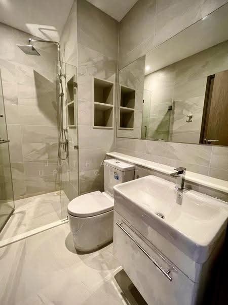 Rhythm Ekkamai Estate, Bangkok, Soi Sukhumvit 63, Khlongtoei Nua, Watthana, Bangkok, 1 Bedroom, 35 sqm, Condo For Rent, by Juthabhorn Uppachit (Amy), 500557655 - DDproperty.com