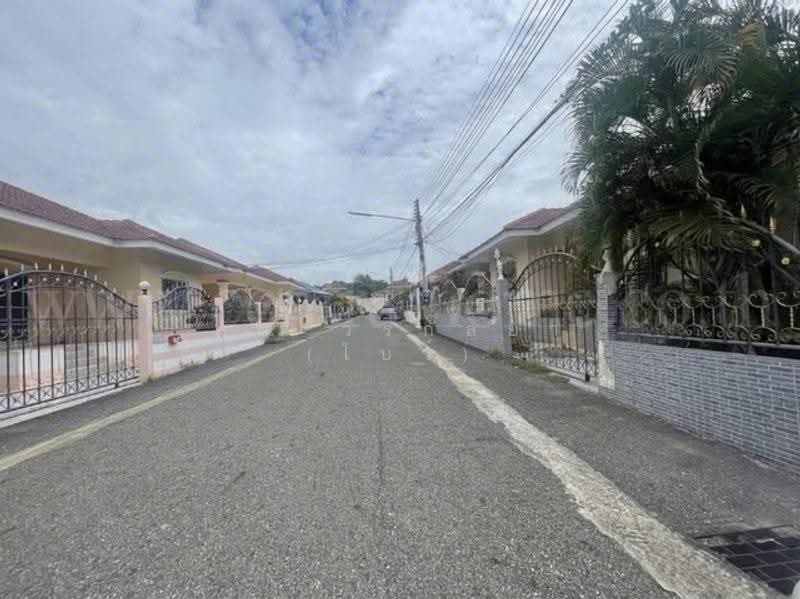 Chokchai village 5, Chon Buri (Pattaya), Nong Pru, Bang Lamung (Pattaya), Chon Buri (Pattaya), 3 Bedrooms, 120 sqm, Single Detached House For Sale, by คุณ วรกัลยา (โบว์), 500557735 - DDproperty.com