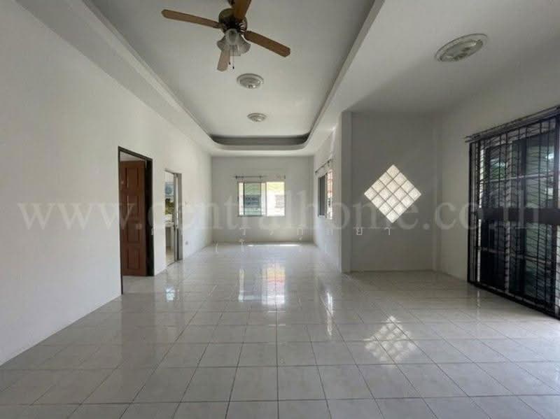 Chokchai village 5, หมู่บ้านโชคชัยวิลเลจ 5, ชลบุรี, หนองปรือ, บางละมุง, ชลบุรี, 120 ตร.ม., บ้านเดี่ยว ขาย, โดย คุณ วรกัลยา (โบว์), 500557735 - DDproperty.com