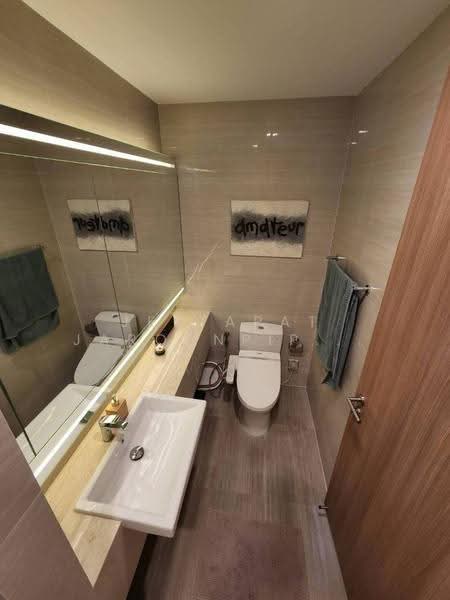 Noble BE33, Bangkok, 19 Soi Sukhumvit 33, Khlong Tan Nua, Watthana, Bangkok, 3 Bedrooms, 79 sqm, Condo For Rent, by Jettapat Jaroonpipatkun, 500557861 - DDproperty.com
