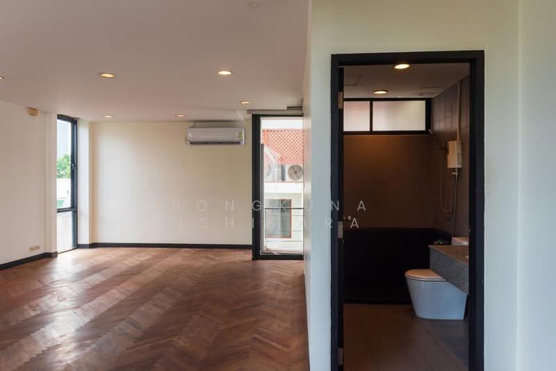 Pool Villa 4-Story 750 sqm in the heart of Ari (Commercial Lease), กรุงเทพ, พญาไท, กรุงเทพ, 750 ตร.ม., ตึกแถว-อาคารพาณิชย์ ให้เช่า, โดย Pongkuna Ishihara, 500557881 - DDproperty.com