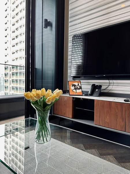 The Esse Sukhumvit 36, Bangkok, Soi Sukhumvit 36, Sukhumvit Road, Phra Kanong, Khlong Toei, Bangkok, 1 Bedroom, 39 sqm, Condo For Rent, by Somrad Phoopruksachart, 500557888 - DDproperty.com