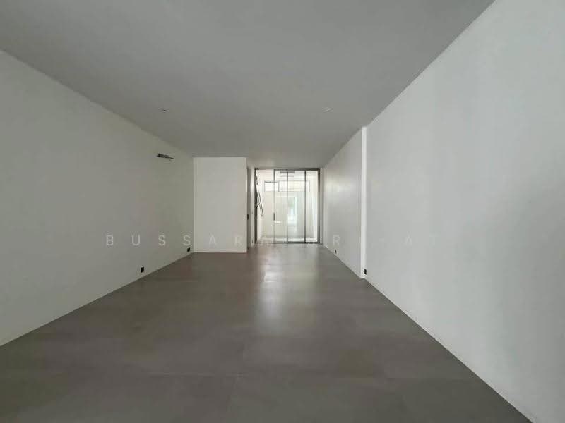 Pasaliin Home Office, Bangkok, 43-1 Ladprao Road 101 Soi 42, Khlong Chan, Bang Kapi, Bangkok, 6 Bedrooms, 901 sqm, Townhouse For Rent, by Bussara Sri-At, 500557889 - DDproperty.com