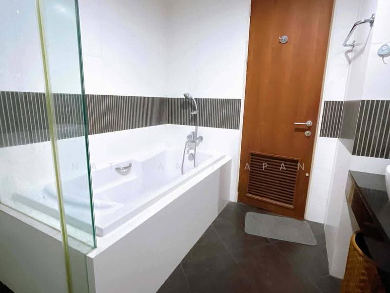 Urbana Sathorn, Bangkok, 55 South Sathorn Road, Thung Maha Mek, Sathon, Bangkok, 1 Bedroom, 70 sqm, Apartment For Rent, by Nat Tantirapan, 500557908 - DDproperty.com