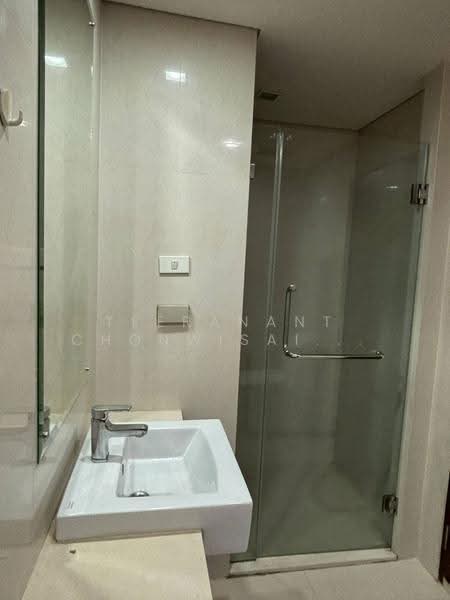 Le Luk Condominium, Bangkok, 1599 291 Sukhumvit Rd, Phra Kanong Nua, Watthana, Bangkok, 1 Bedroom, 53 sqm, Condo For Rent, by Teeranant Chonwisaikajon, 500557910 - DDproperty.com