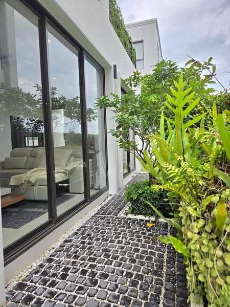 Aerie Srinakarin-Krungthepkreetha, Bangkok, Srinakarin - Romklao Road, Khlong Song Ton Nun, Lat Krabang, Bangkok, 4 Bedrooms, 390 sqm, Single Detached House For Rent, by Thananith Ittitulyapong, 500557945 - DDproperty.com